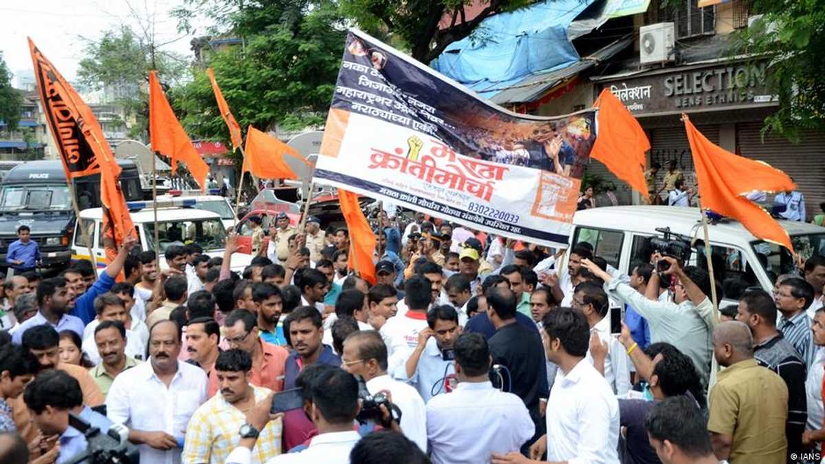 महाराष्ट्र में मराठा आरक्षण बिल पास, लेकिन मराठा नेता नाराज